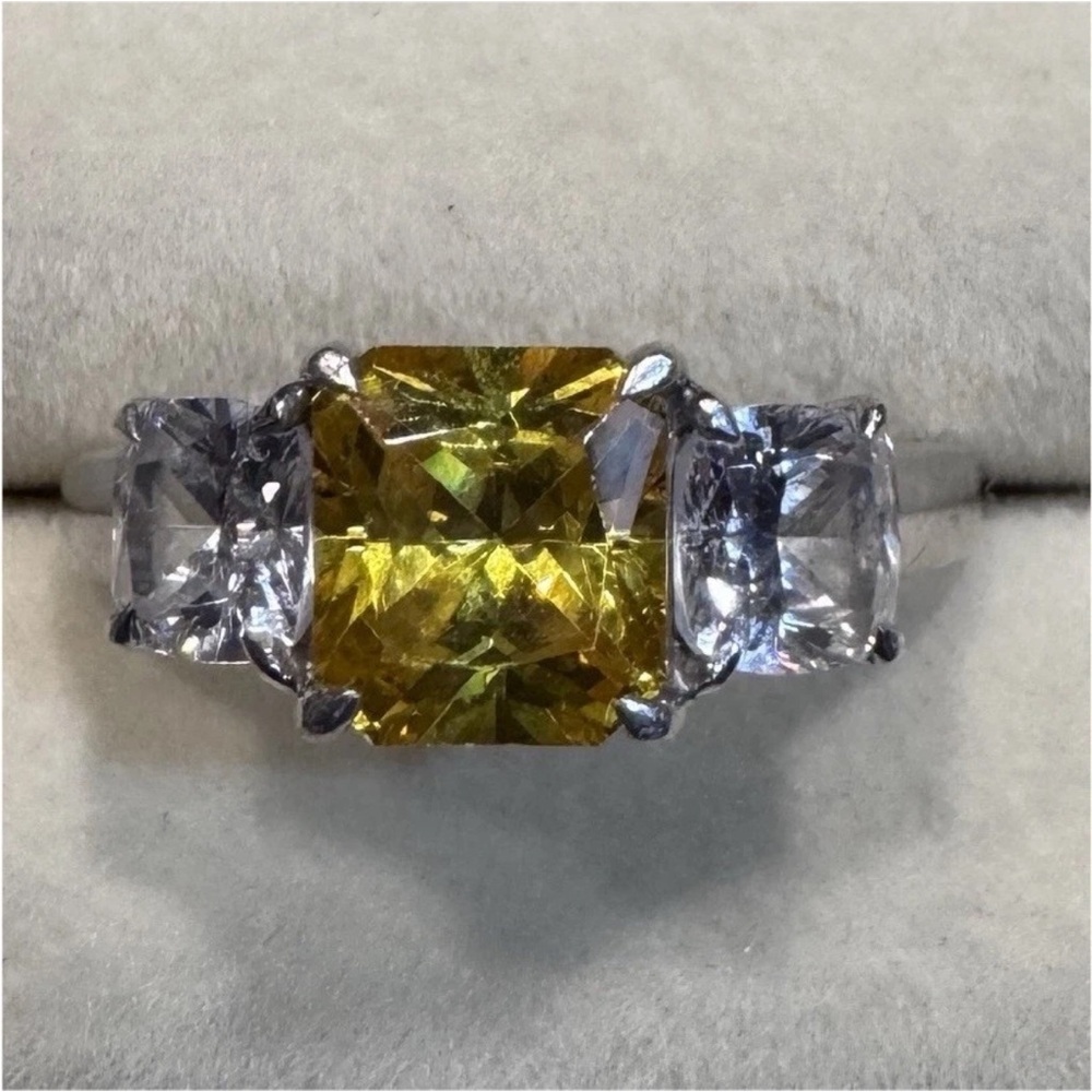 Jewelry silver-plated, Cubic Zirconia Three-Stone, Yellow Canary